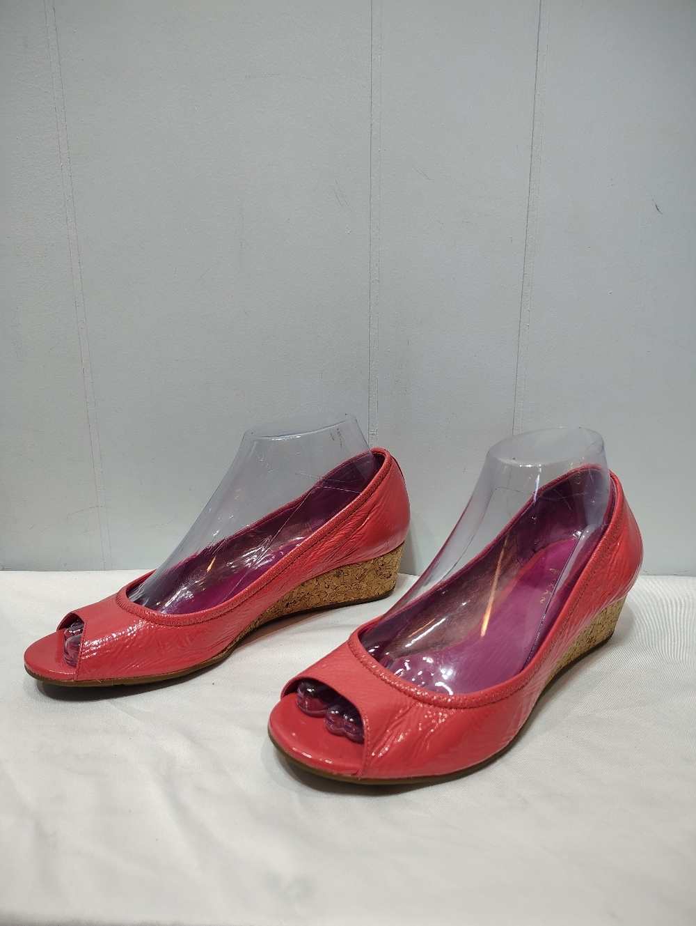 Cole Haan Air Tali OT Wedge Shoe Coral Pink size 7 1/2 Patent Leather Office - Picture 4 of 8